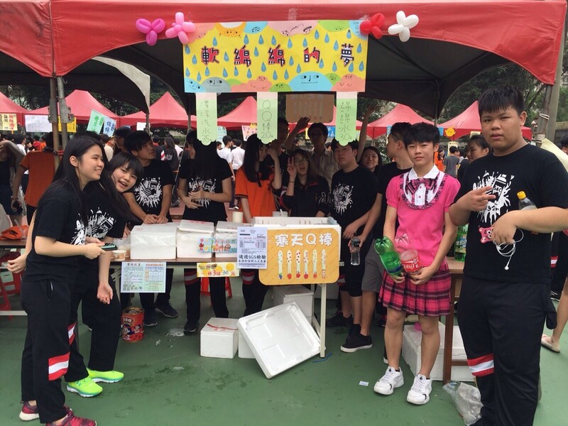 校園園遊會大受學生青睞的話拳寒天果凍棒
